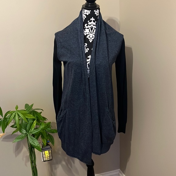 Aritzia Wilfred Cardigan with Silk & Cashmere - Picture 1 of 1